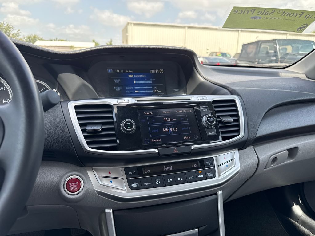 Used 2014  Honda EX-L image 19