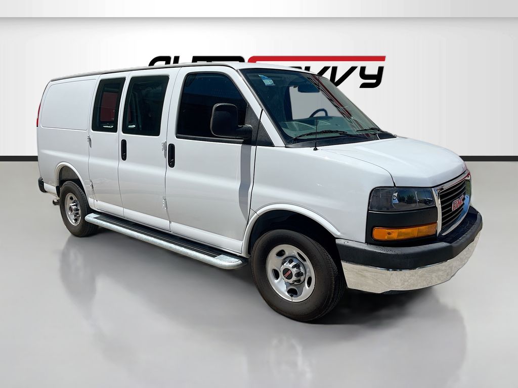 2025 GMC Savana Cargo 2500 RWD