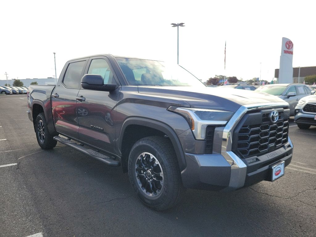 2024 Toyota Tundra SR5 2