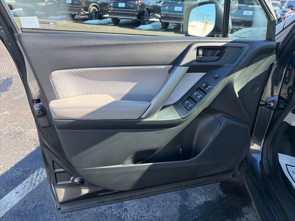 Thumbnail: 2018 Subaru Forester - 19