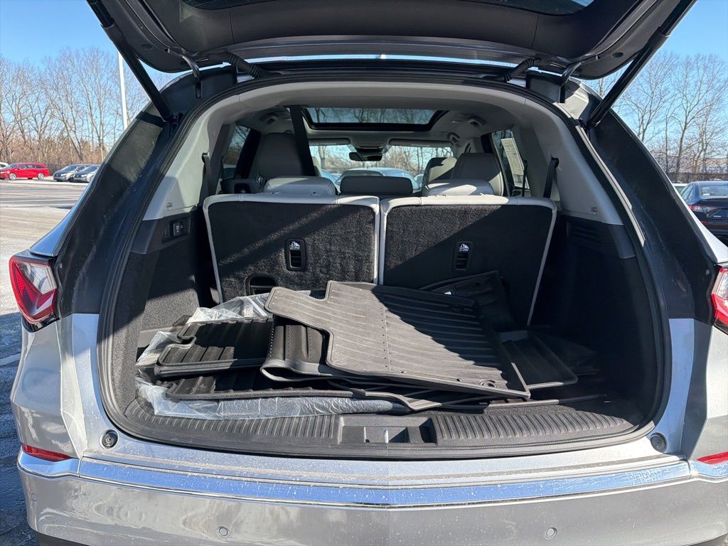 Thumbnail: 2025 Acura MDX - 23