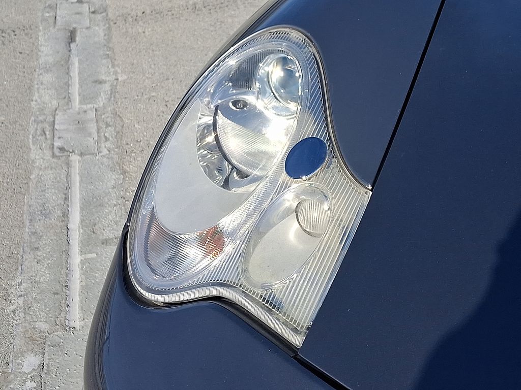 Thumbnail: 2003 Porsche 911 - 30