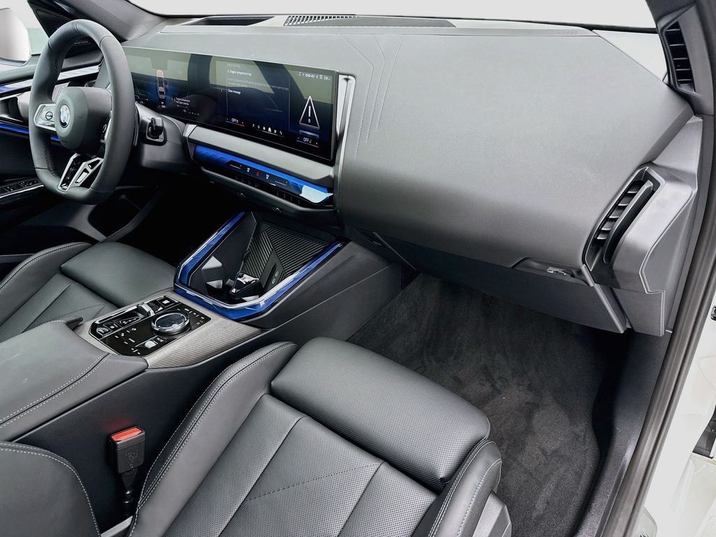 Thumbnail: 2026 BMW X3 - 16