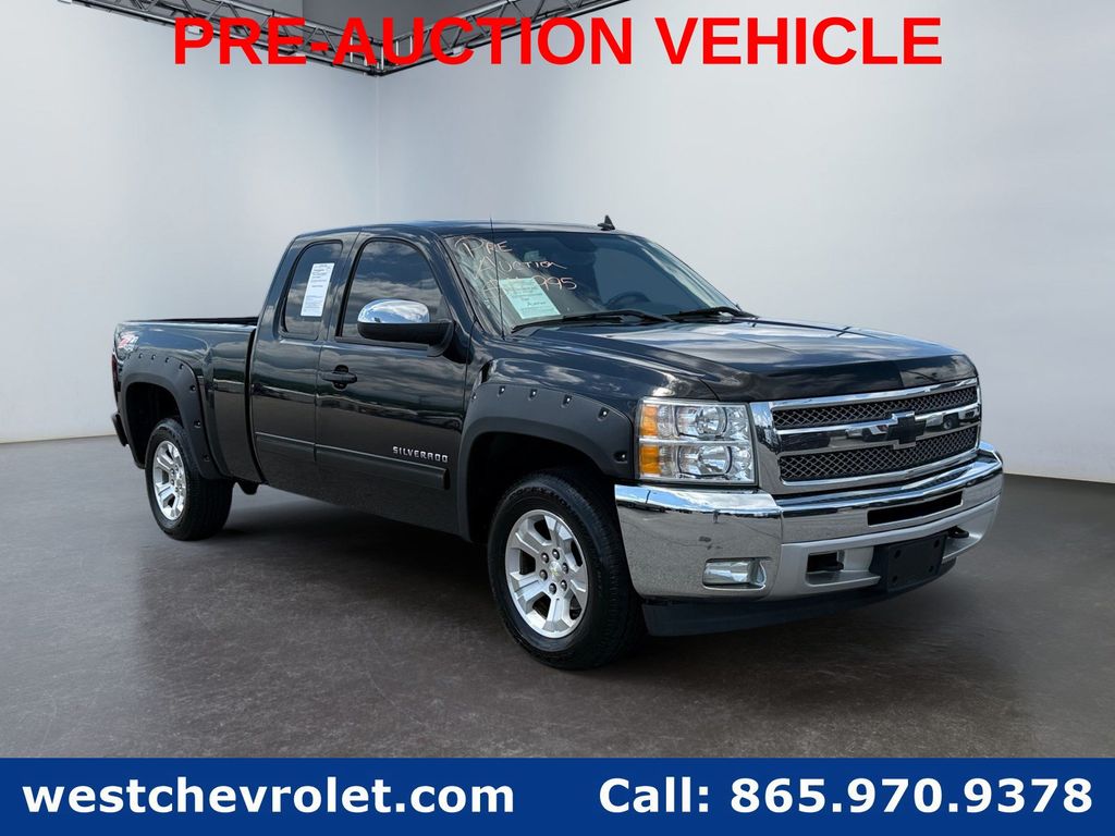 Black 2013 Chevrolet Silverado 1500 Pickup Truck Four-Wheel Drive 6-Speed Automatic Overdrive