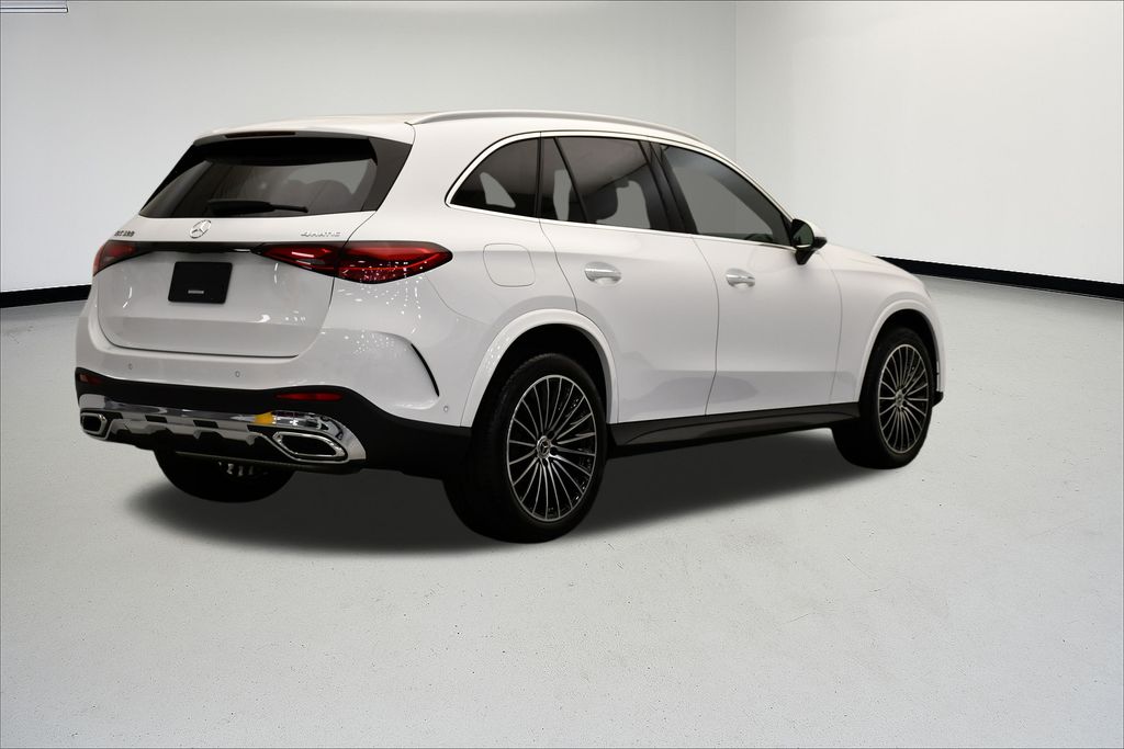 Thumbnail: 2025 Mercedes-Benz GLC - 5