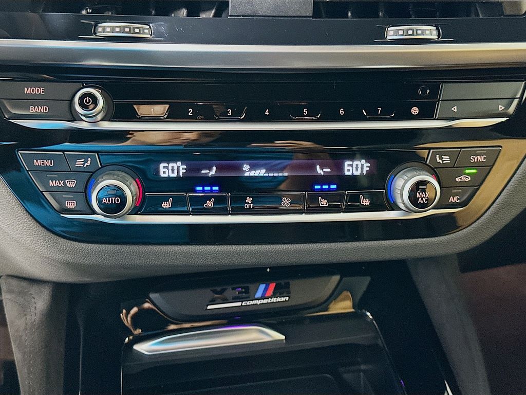 Thumbnail: 2021 BMW X3 - 16