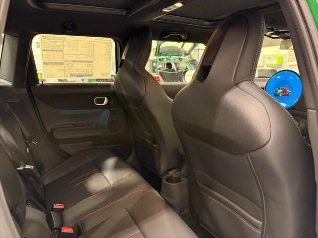 Thumbnail: 2026 MINI Cooper - 25