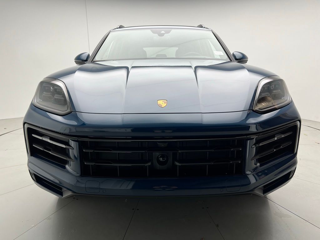Thumbnail: 2025 Porsche Cayenne - 25