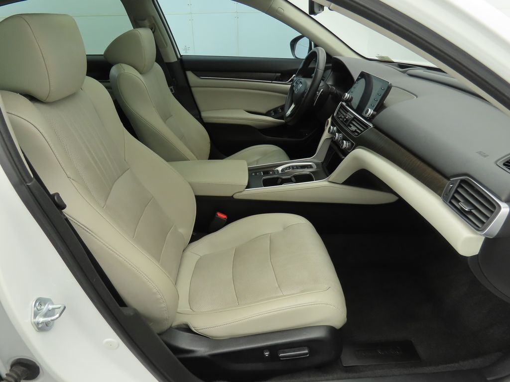 Thumbnail: 2021 Honda Accord - 20