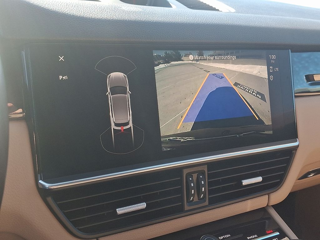 Thumbnail: 2022 Porsche Cayenne - 20