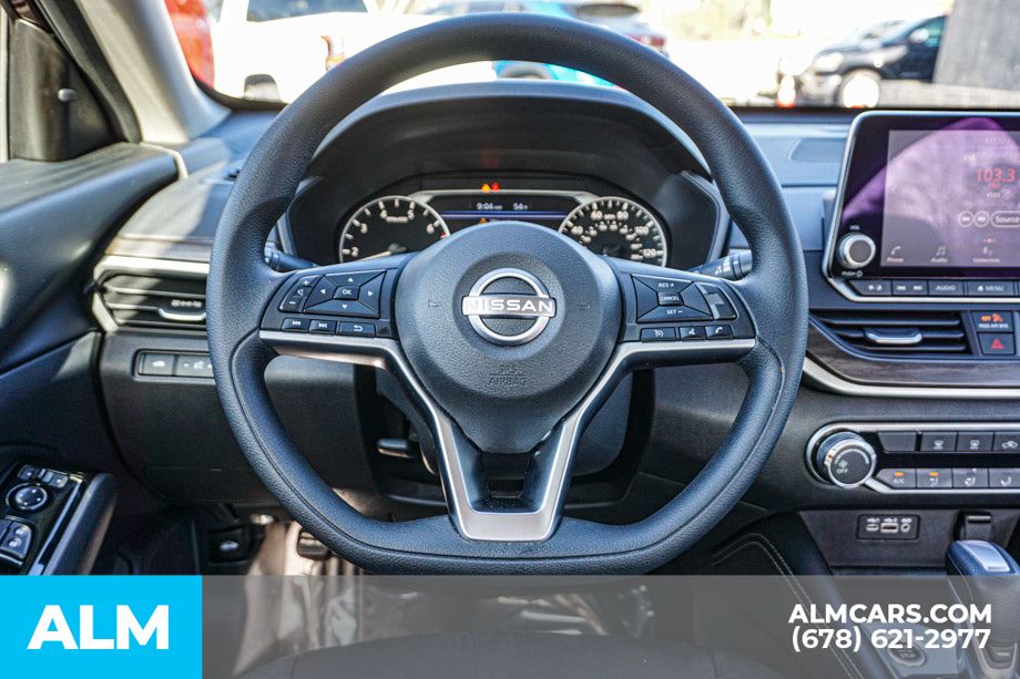 2023 Nissan Altima 2.5 SV photo 22