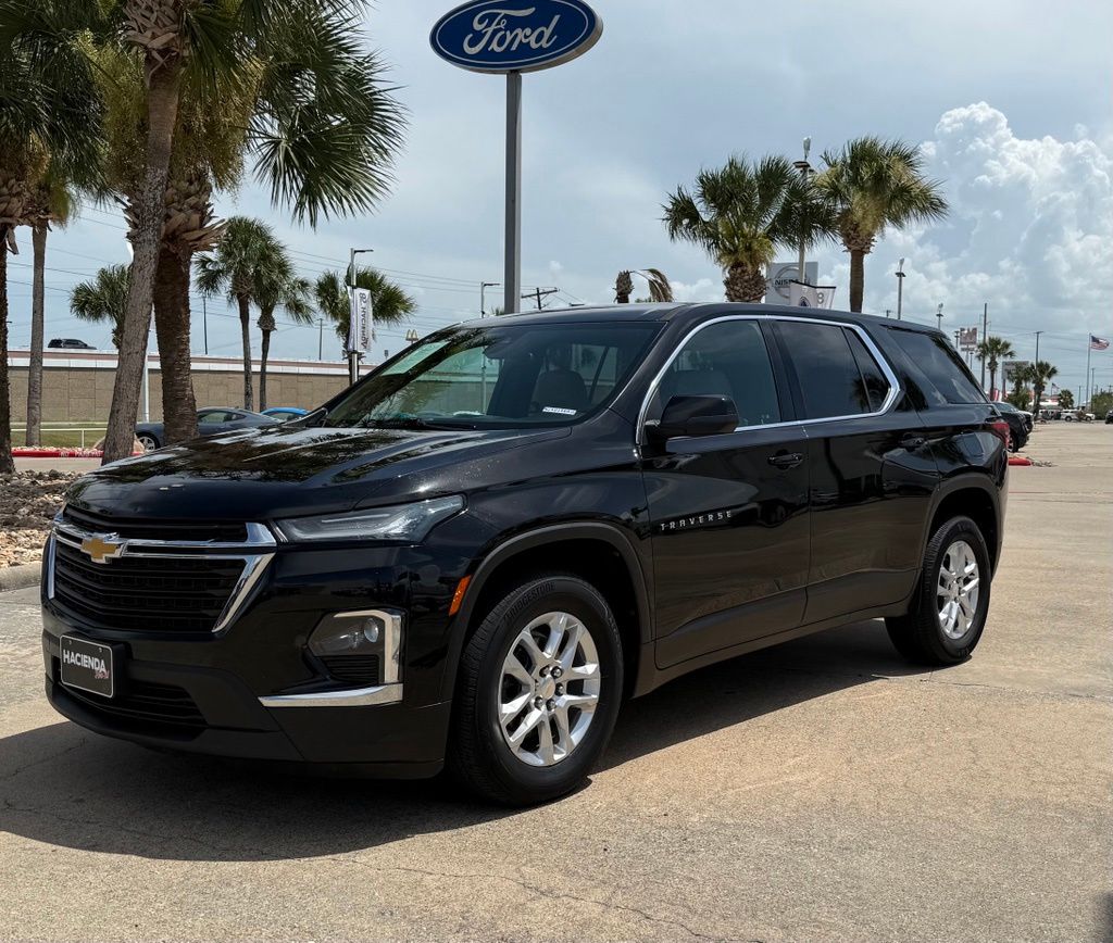 2022 Chevrolet Traverse LS FWD