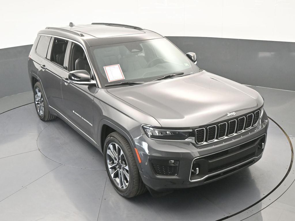 Used 2024 Baltic Gray Metallic Clearcoat Jeep Overland image 59