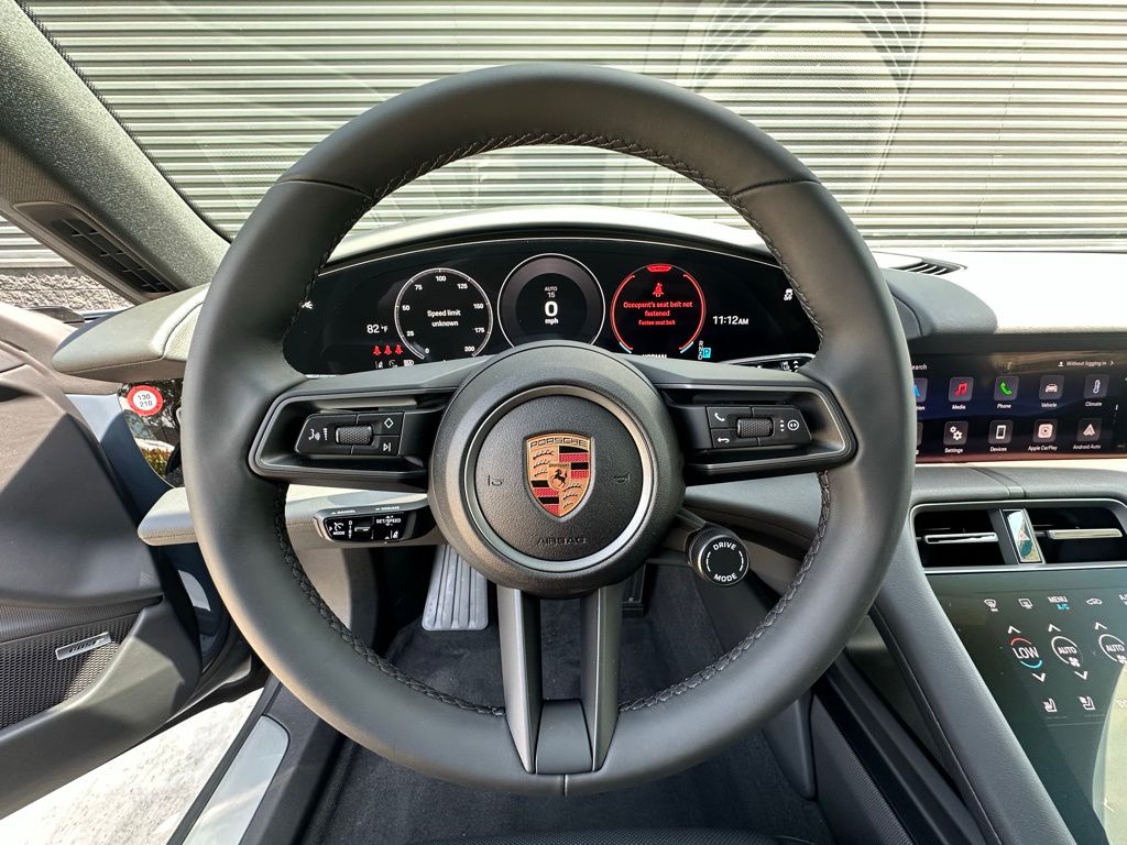 Thumbnail: 2026 Porsche Taycan - 15