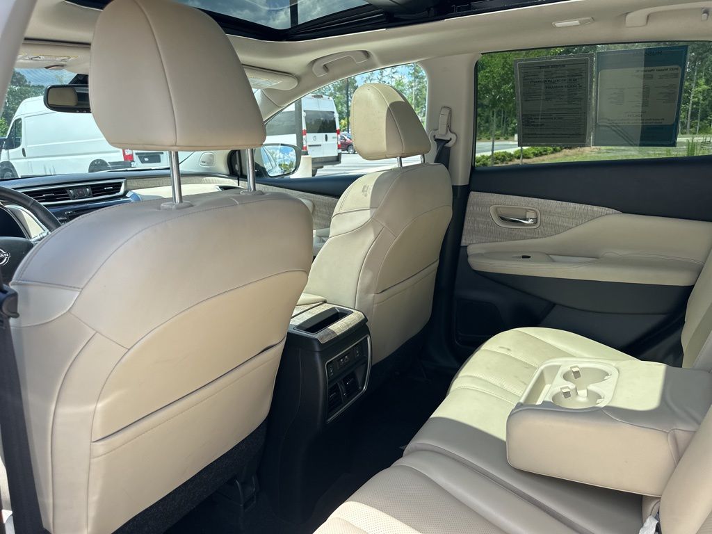 2023 Pearl White Tricoat Nissan Murano SL FWD SUV