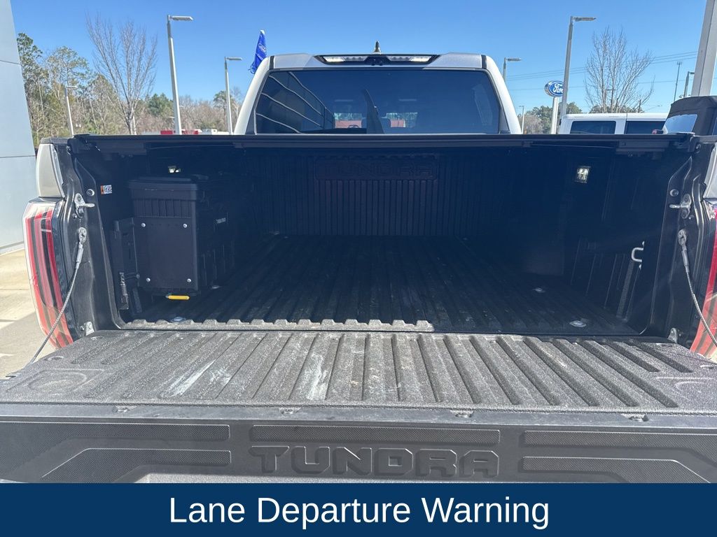 2025 Toyota Tundra Hybrid Platinum Hybrid CrewMax 5.5' Bed