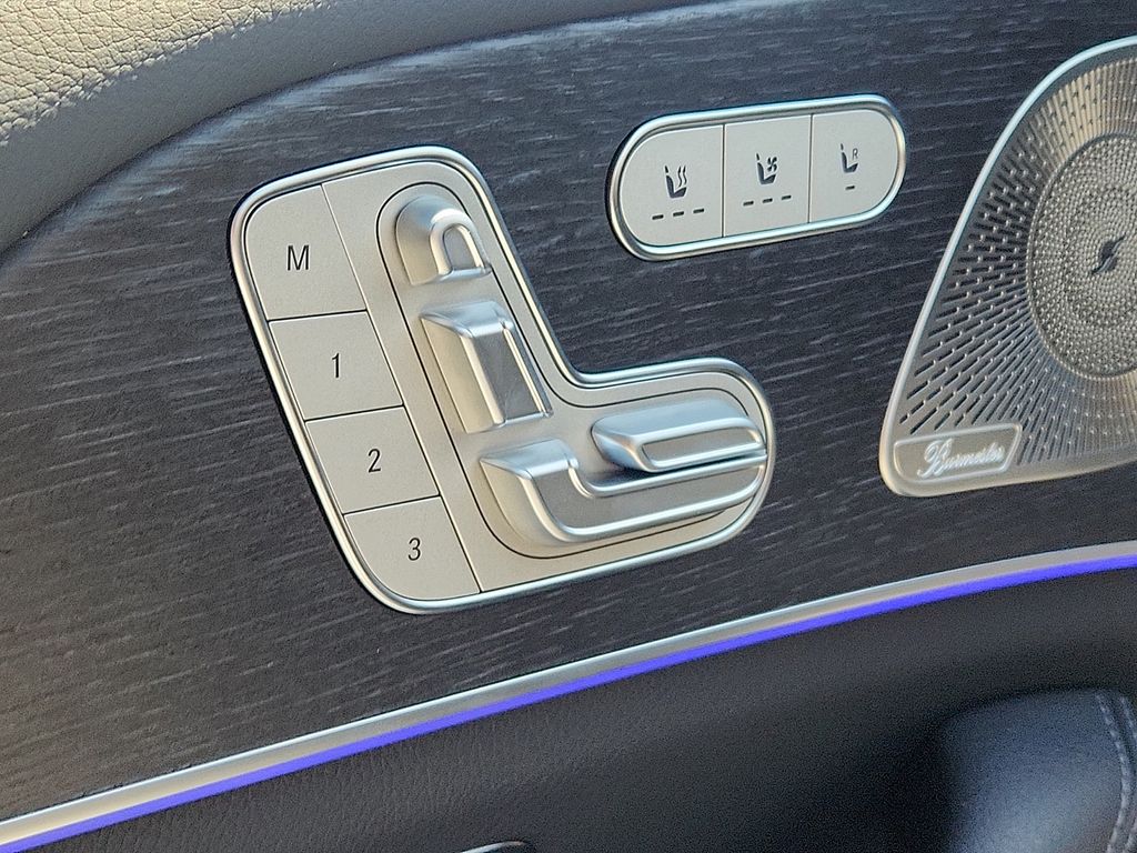 Thumbnail: 2026 Mercedes-Benz GLE - 15