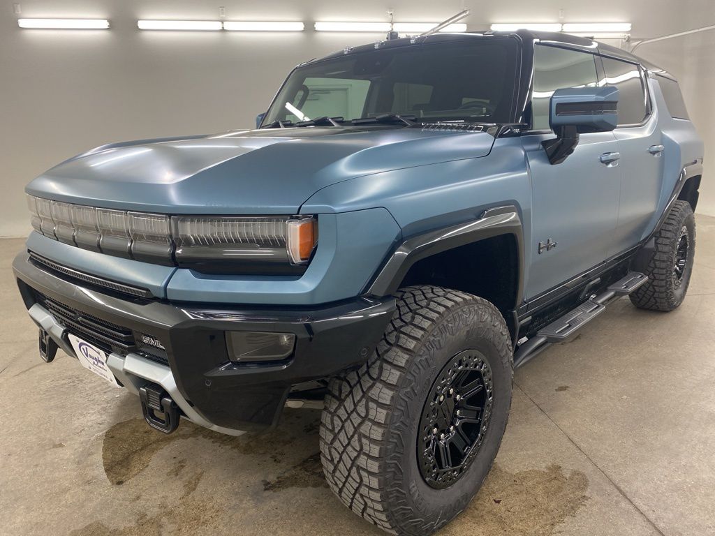 2024 GMC HUMMER EV SUV 3X photo