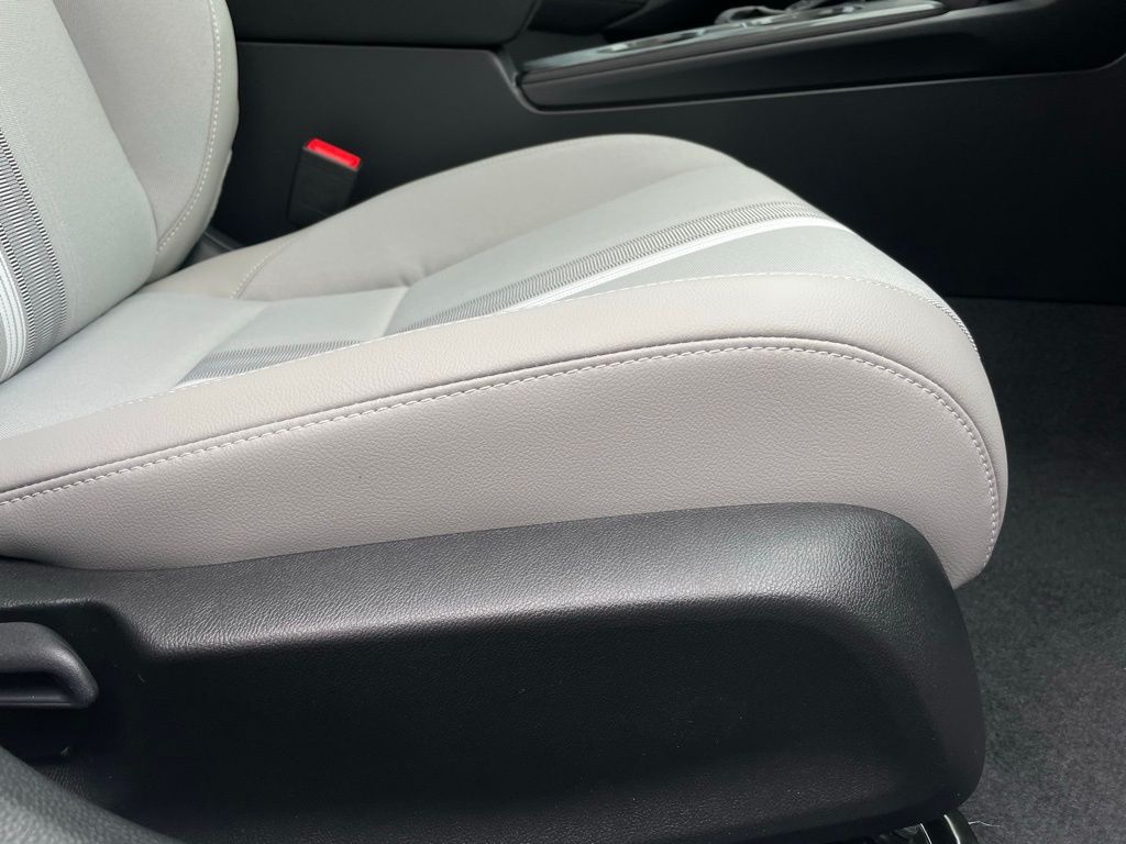 2025 Honda Civic Sport 31