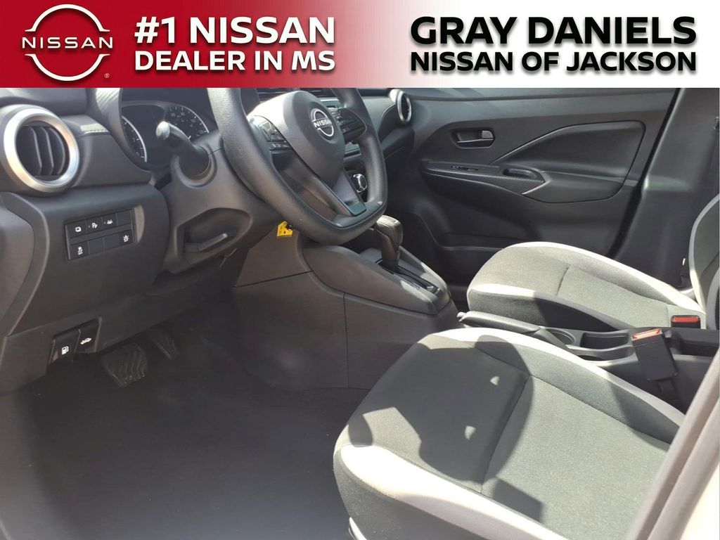Used 2025 Nissan Versa Sedan