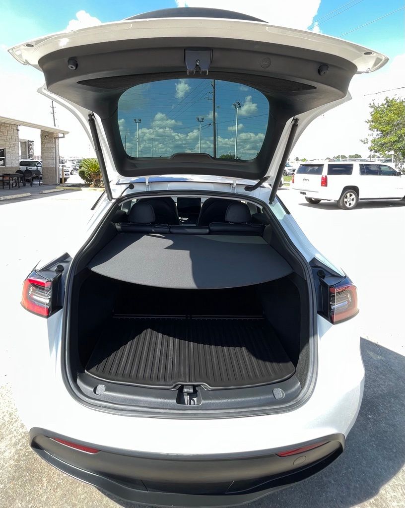 2023 Tesla Model Y Long Range White at River Oaks CDJR