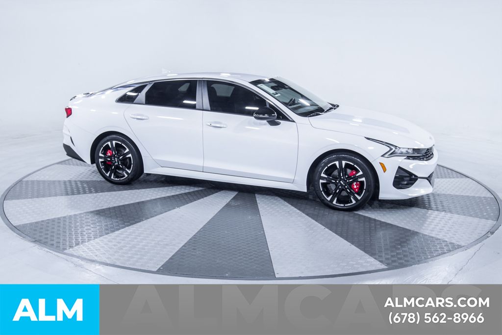 Used 2022 White Kia GT-Line image 13