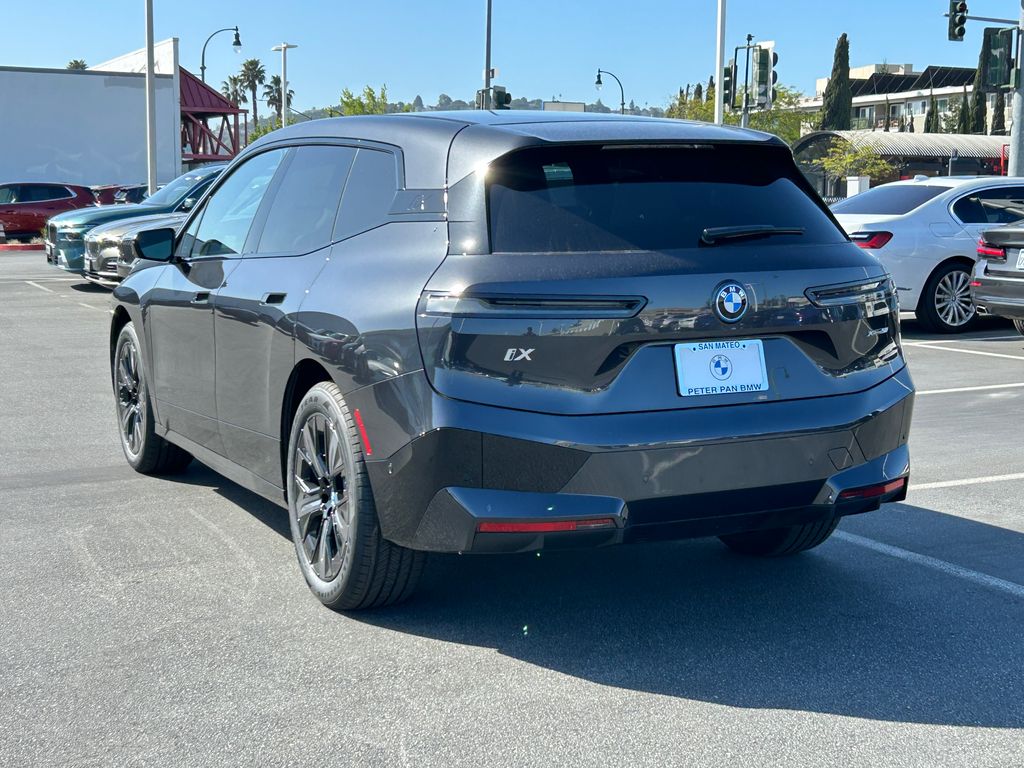 2025 BMW iX xDrive50 3