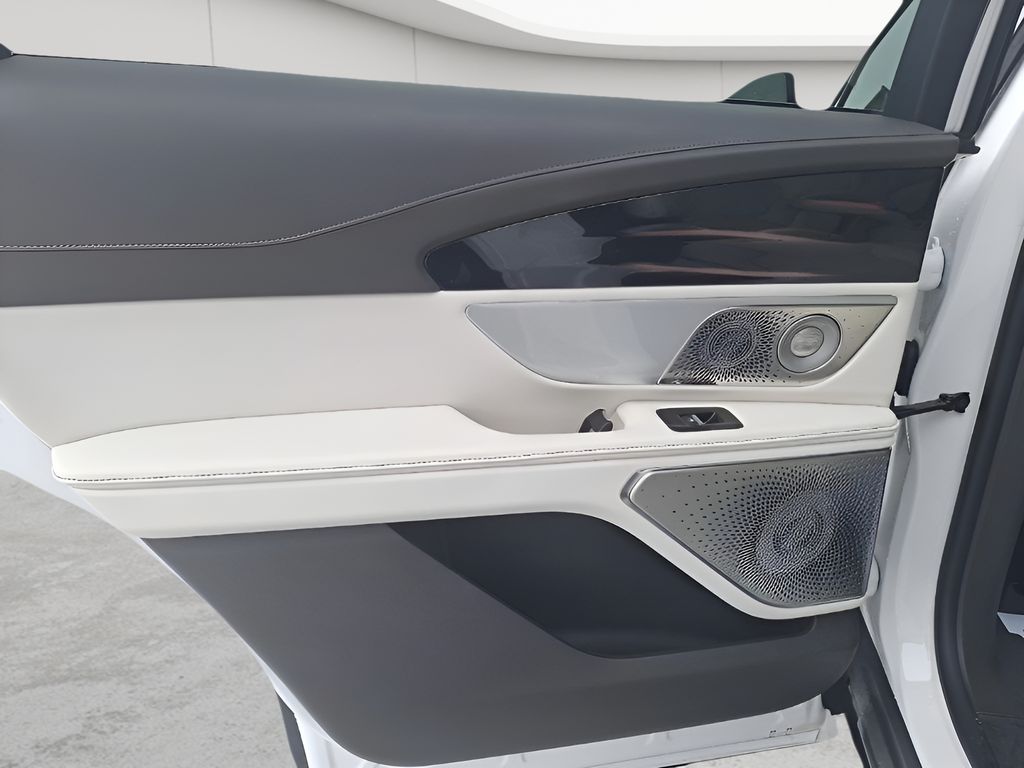 2025 Lincoln Nautilus