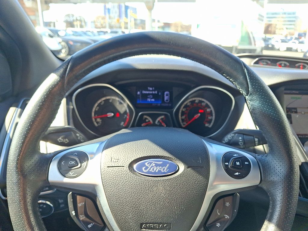 Thumbnail: 2013 Ford Focus - 19