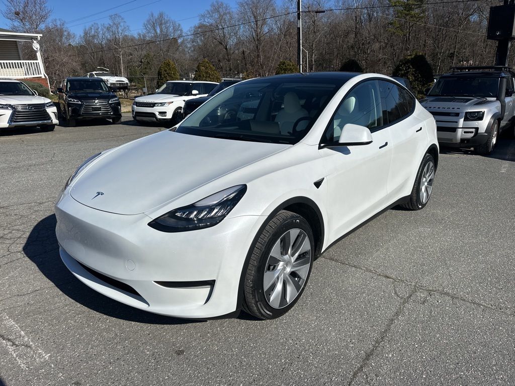 2023 Tesla Model Y Long Range's photo