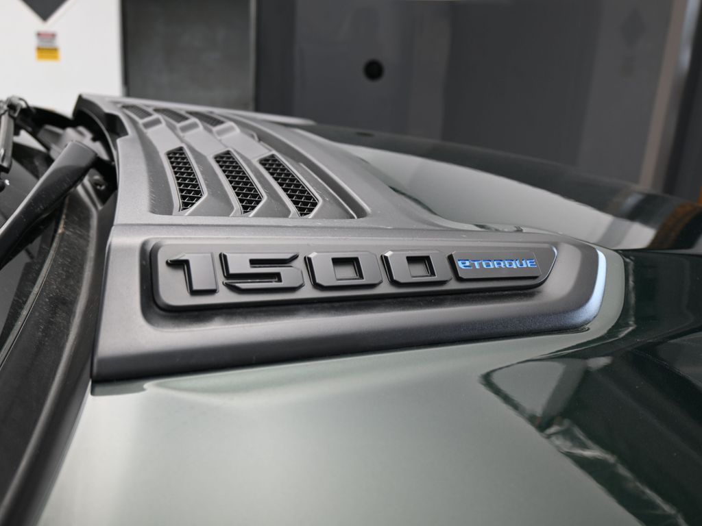 New 2026 Serrano Green Metallic Ram Laramie image 49