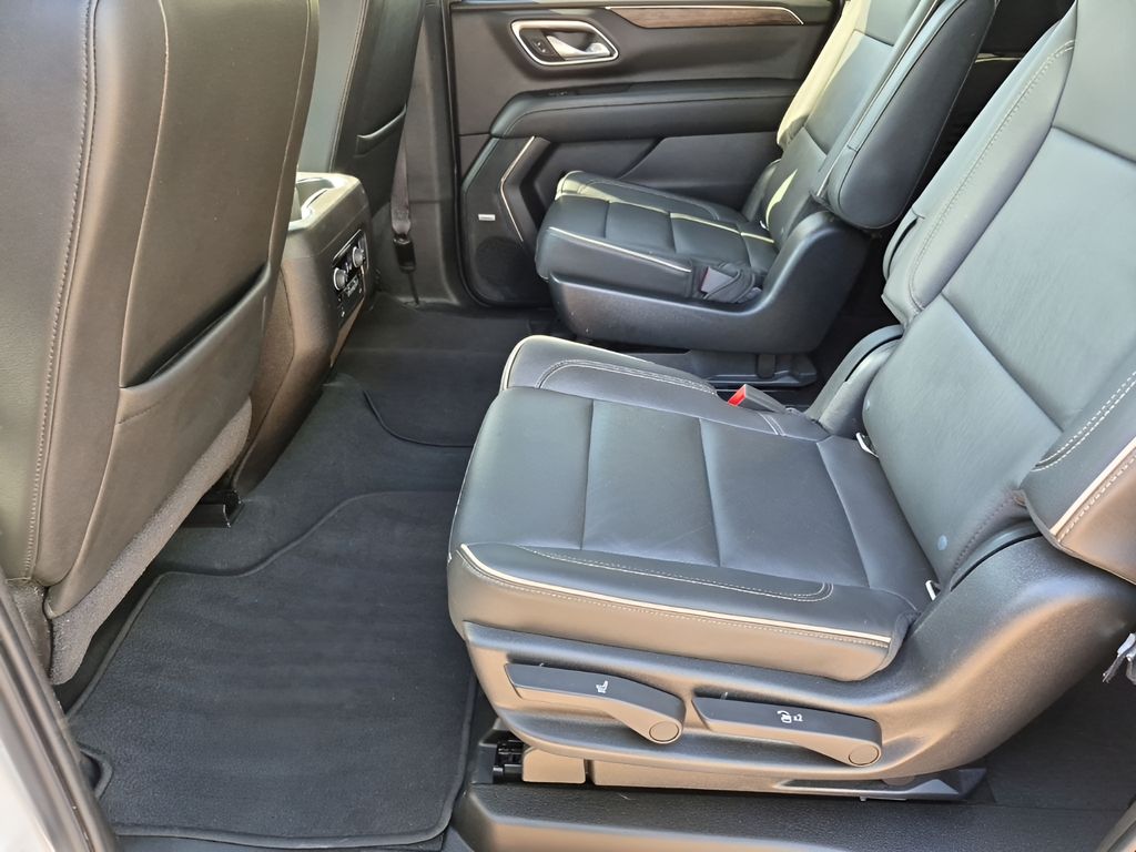 Used Car 2021 Chevrolet Suburban  Premier For Sale Under $40,000 In Austin, Texas