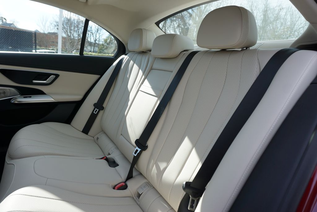 Thumbnail: 2025 Mercedes-Benz E-Class - 14