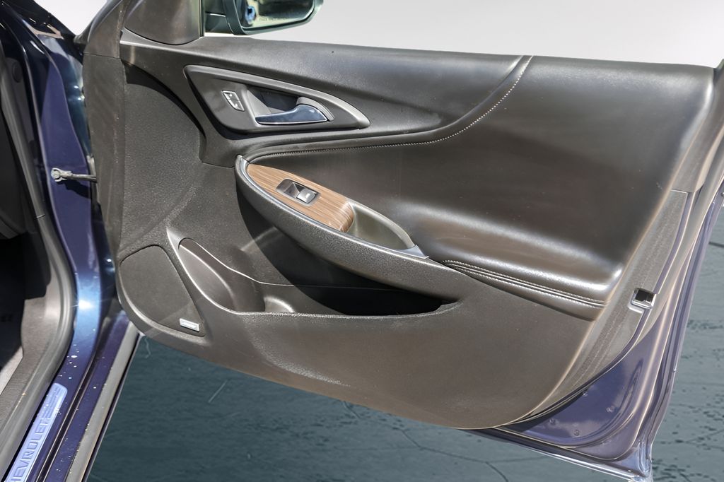 Used Car 2019 Chevrolet Malibu  Premier For Sale Under $20,000 In Austin, Texas