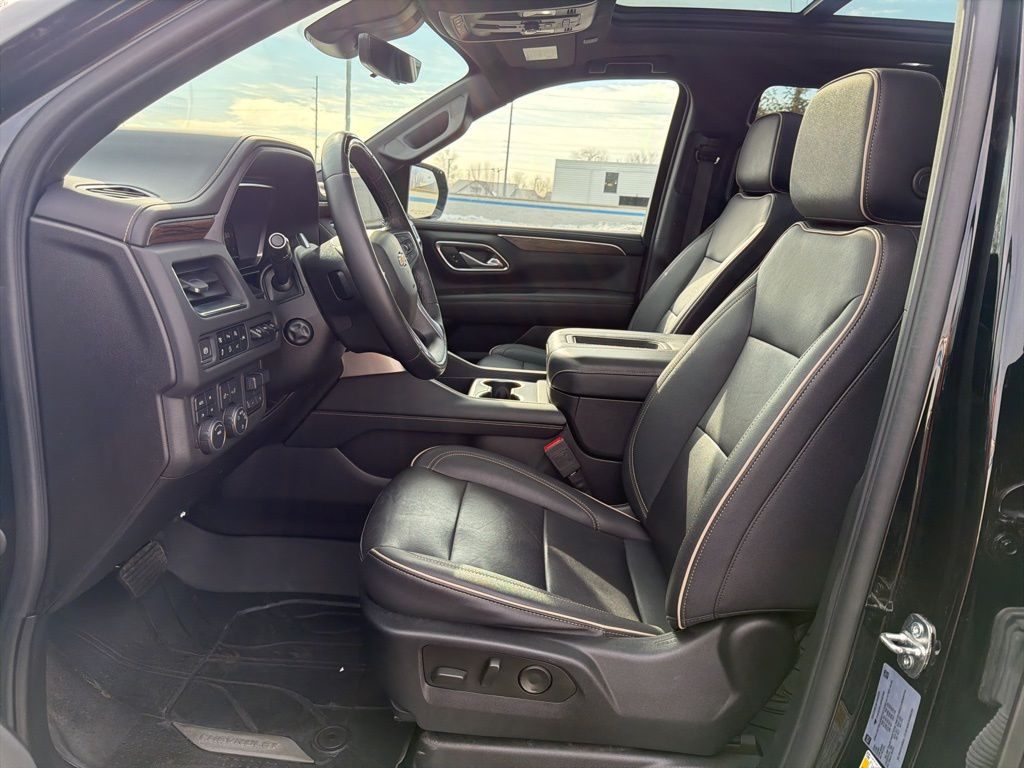 Thumbnail: 2023 Chevrolet Tahoe - 18