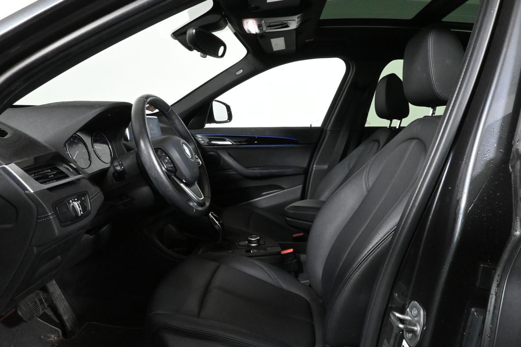 2022 BMW X1 xDrive28i 3