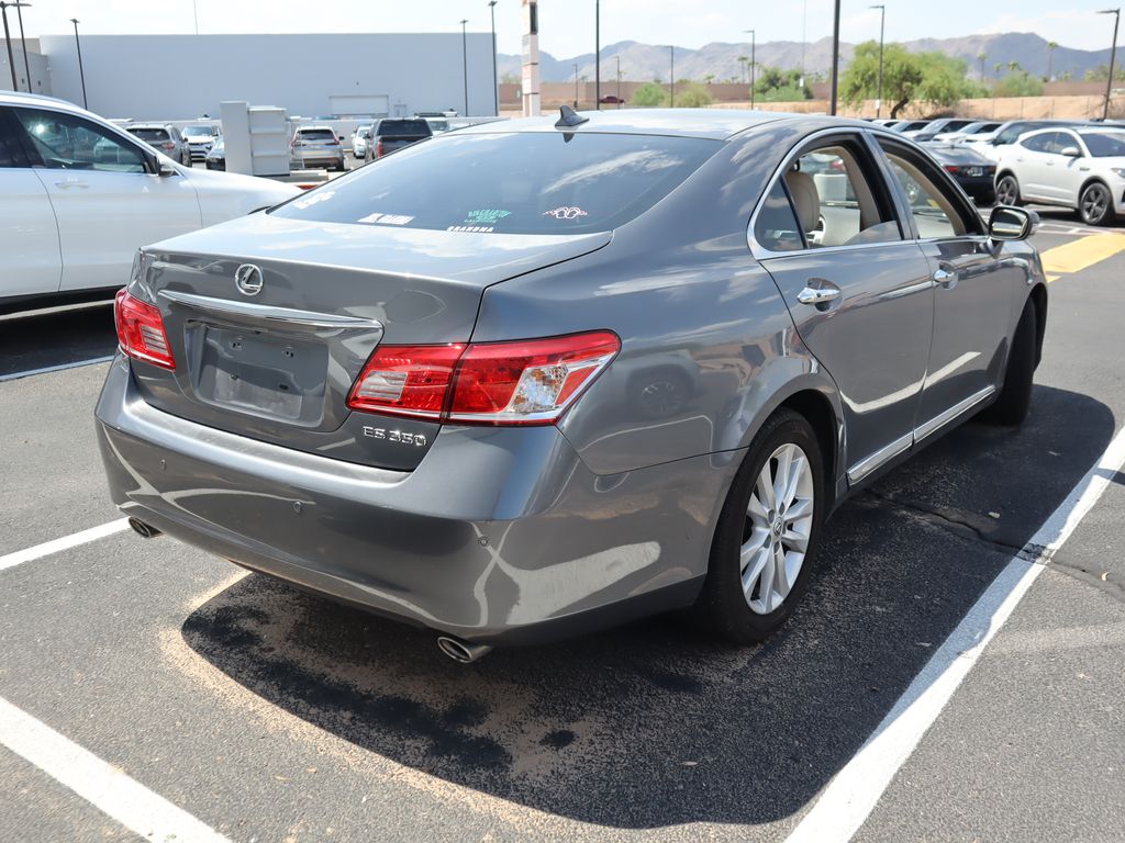 Thumbnail: 2012 Lexus ES - 4