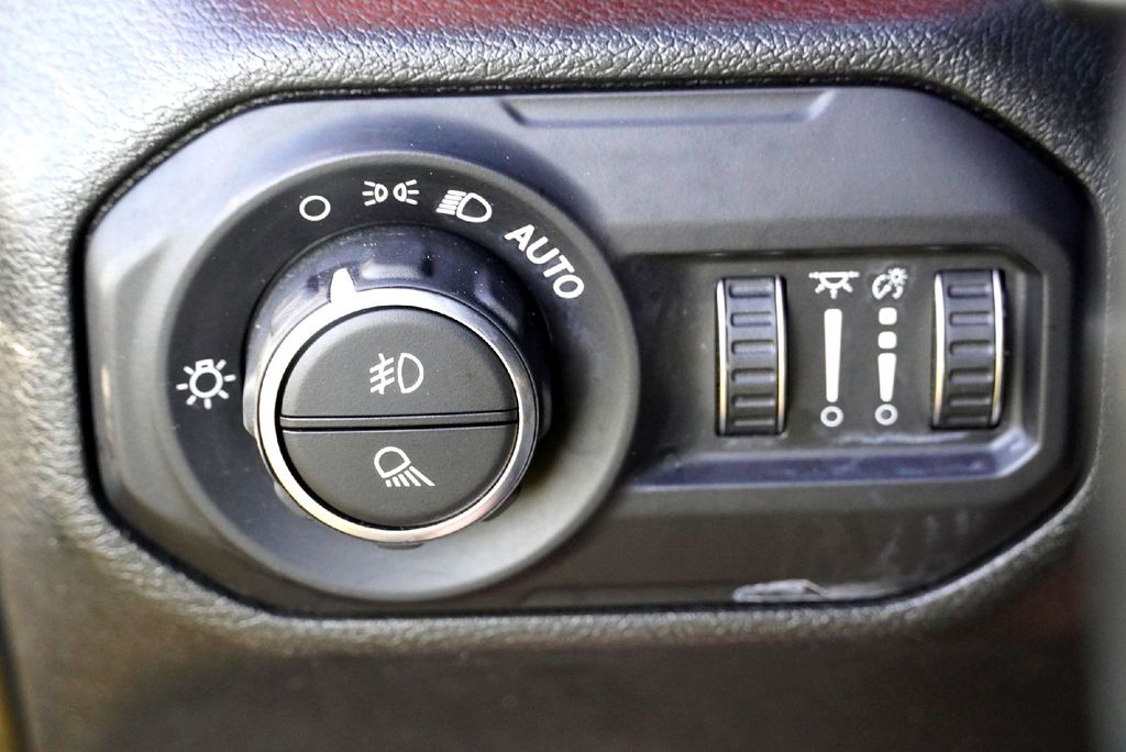 Used Car 2022 Jeep Gladiator  Rubicon For Sale Under $35,000 In Taylor, Texas