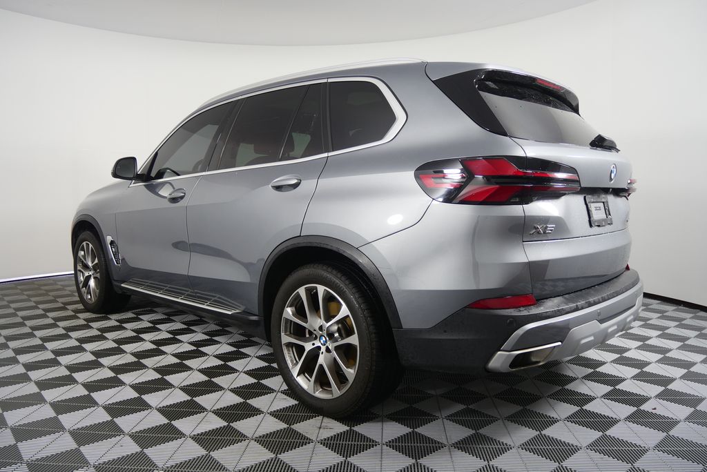 Thumbnail: 2025 BMW X5 - 5