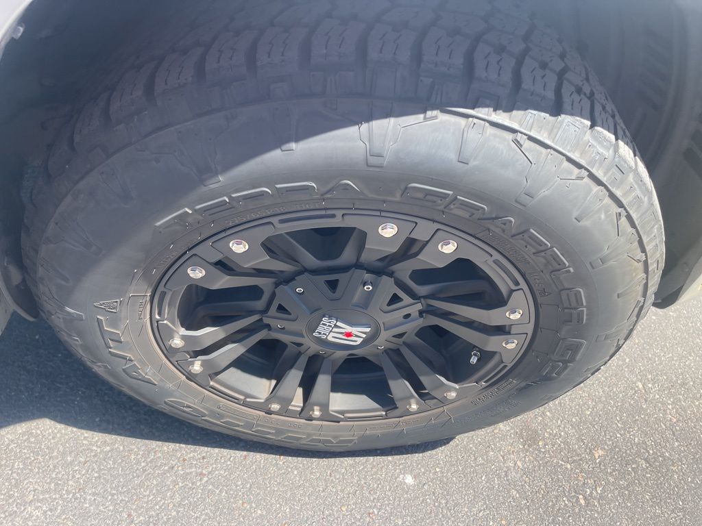 2016 Toyota 4Runner Limited 17