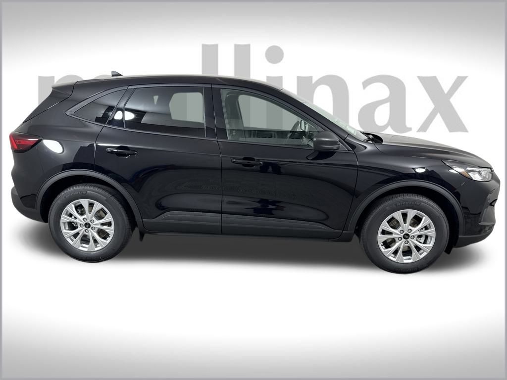 2025 Ford Escape Active photo 11
