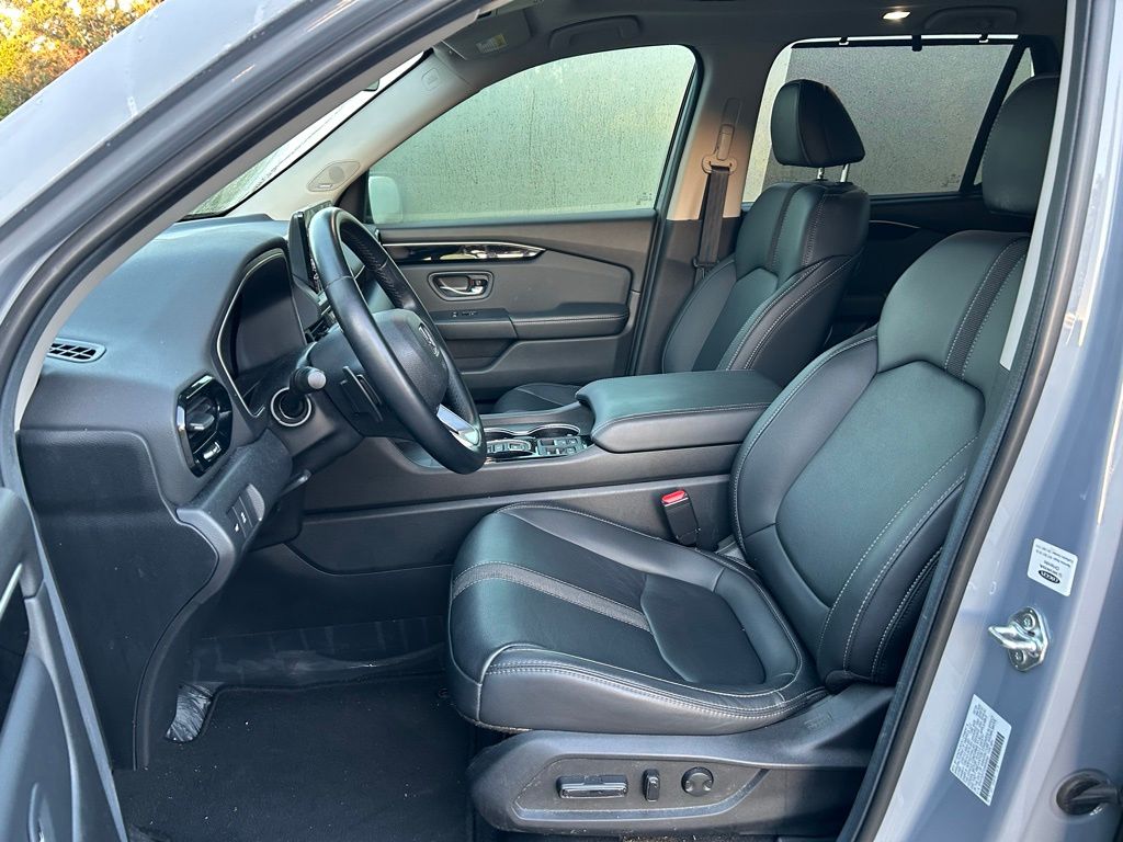 Thumbnail: 2025 Honda Pilot - 14