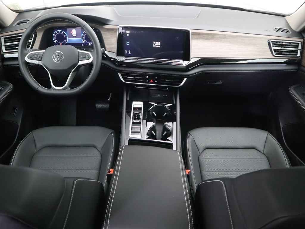 Thumbnail: 2026 Volkswagen Atlas - 13