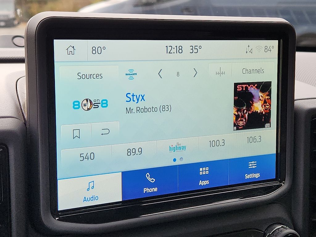 Thumbnail: 2022 Ford Bronco Sport - 18