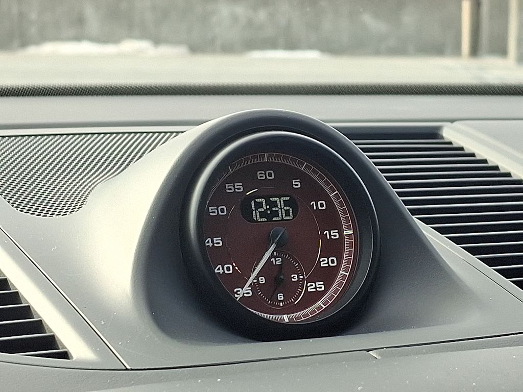 Thumbnail: 2025 Porsche Macan - 26