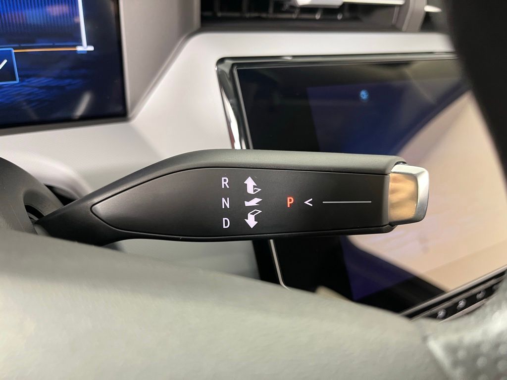 Thumbnail: 2027 Chevrolet Bolt EV - 31