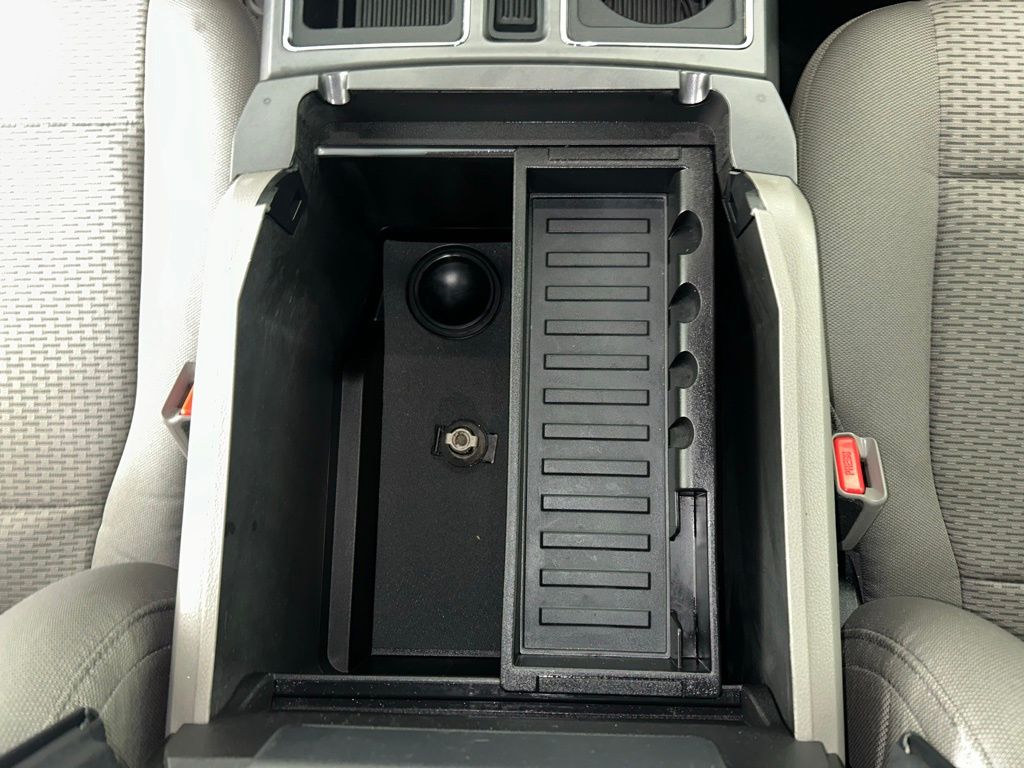 Used 2016 Brown Ford XLT image 11