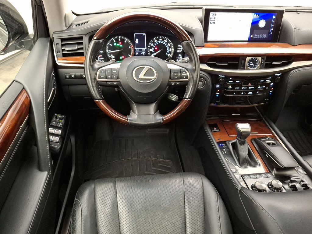2019 Lexus LX 570 12