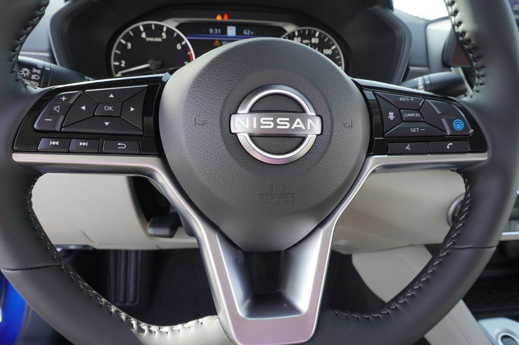 2025 Nissan Altima 2.5 SV 17