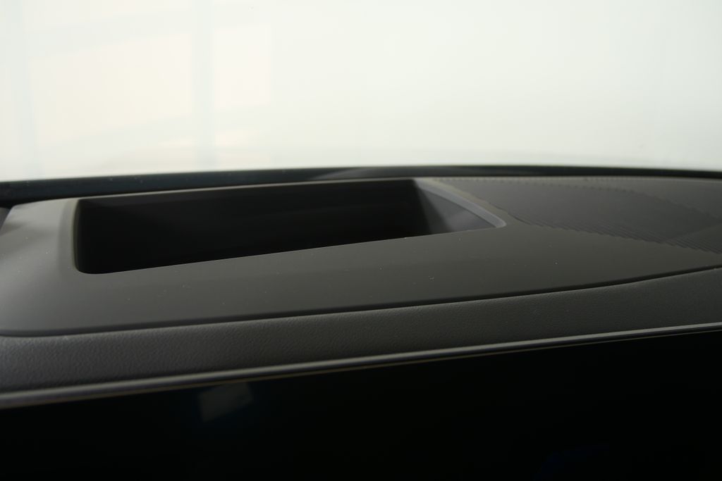 Thumbnail: 2026 BMW 5 Series - 21